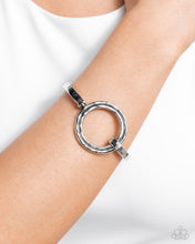 Load image into Gallery viewer, Rustic Review - Silver