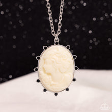 Load image into Gallery viewer, Romantic Artistry - Black