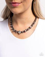 Load image into Gallery viewer, Pronged Perfection - Black