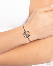 Load image into Gallery viewer, Abstract Atmosphere - Brass