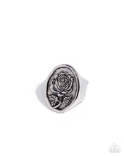 Load image into Gallery viewer, Pleasing Portrait - Silver