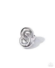 Load image into Gallery viewer, Tailored Twist - Silver