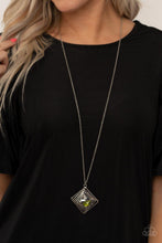 Load image into Gallery viewer, Timelessly Tilted - Green - Simply Sparkle with Rebecca