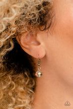 Load image into Gallery viewer, Sheen Season - Brass