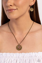 Load image into Gallery viewer, Gilded Guide - Brass