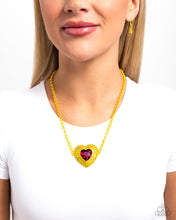 Load image into Gallery viewer, Locket Leisure - Yellow
