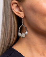 Load image into Gallery viewer, Elegant Expectation - Silver
