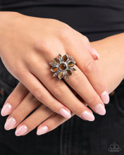 Load image into Gallery viewer, Horticulture Haute - Brown
