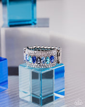 Load image into Gallery viewer, Laid-Back Linear - Blue
