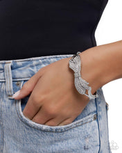 Load image into Gallery viewer, Blissful Bow - White
