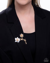 Load image into Gallery viewer, Blooming Boutonniere - Gold Brooch
