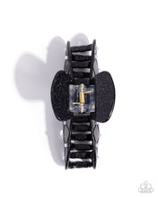 Load image into Gallery viewer, Precise Pearls - Black Claw Clip
