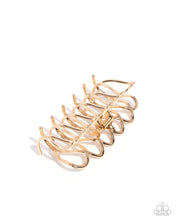Load image into Gallery viewer, Scalloped Showstopper - Gold Claw Clip
