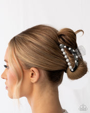 Load image into Gallery viewer, Debonair Dots - Black Claw Clip
