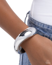 Load image into Gallery viewer, Fearless Fame - Silver
