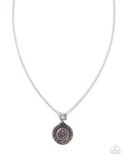 Load image into Gallery viewer, Ornate Ovation - Silver
