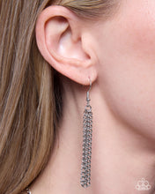 Load image into Gallery viewer, Ornate Ovation - Silver
