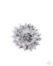 Load image into Gallery viewer, Popular Poinsettia - Red Brooch
