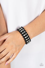 Load image into Gallery viewer, Eiffel Tower Elegance - Black

